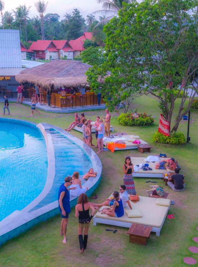 Hostel Infinity Club & Koh Phangan Baan Tai