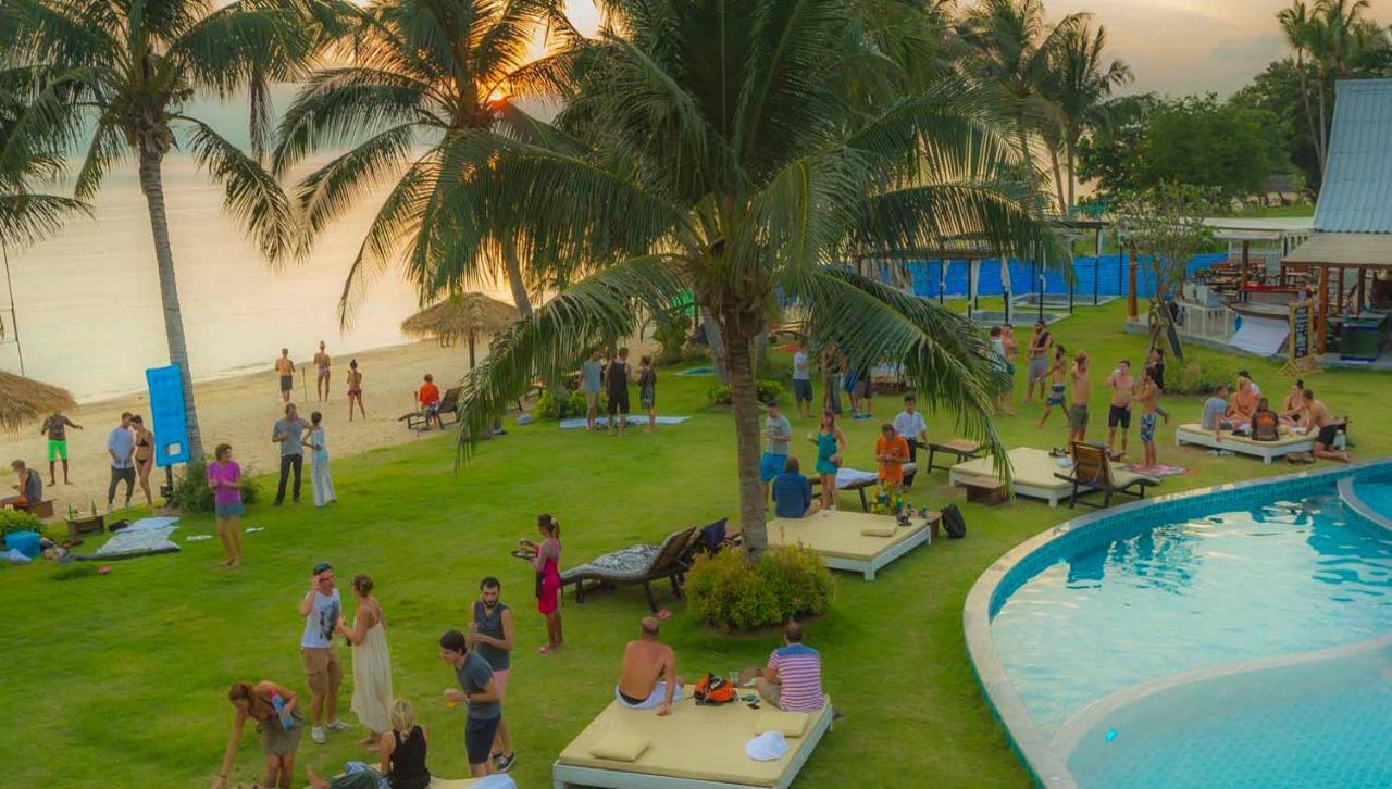Infinity Club & Koh Phangan *