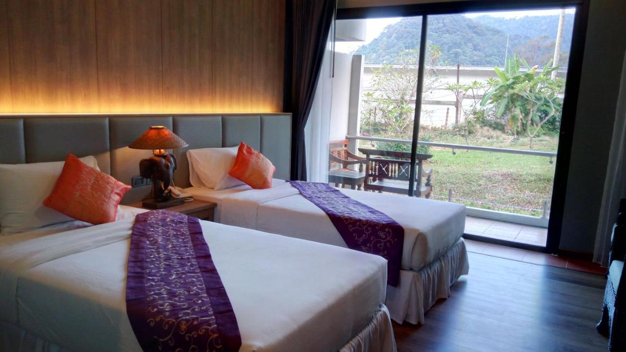 Resort Chang Buri & Hillside 3*