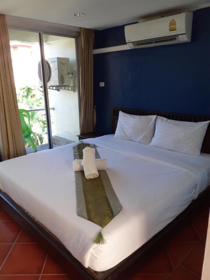 Porterhouse Beach Hotel 3*
