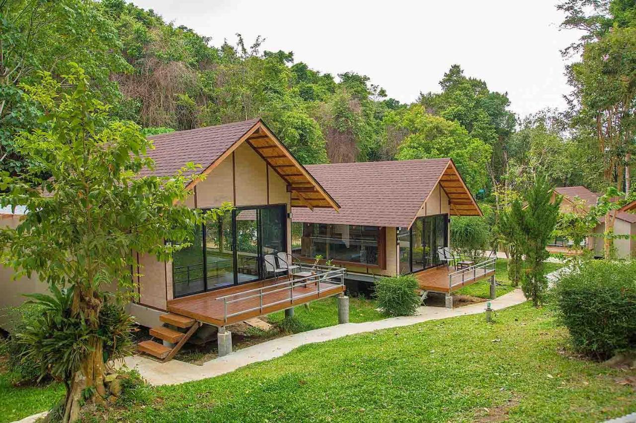 Srilanta And Resort