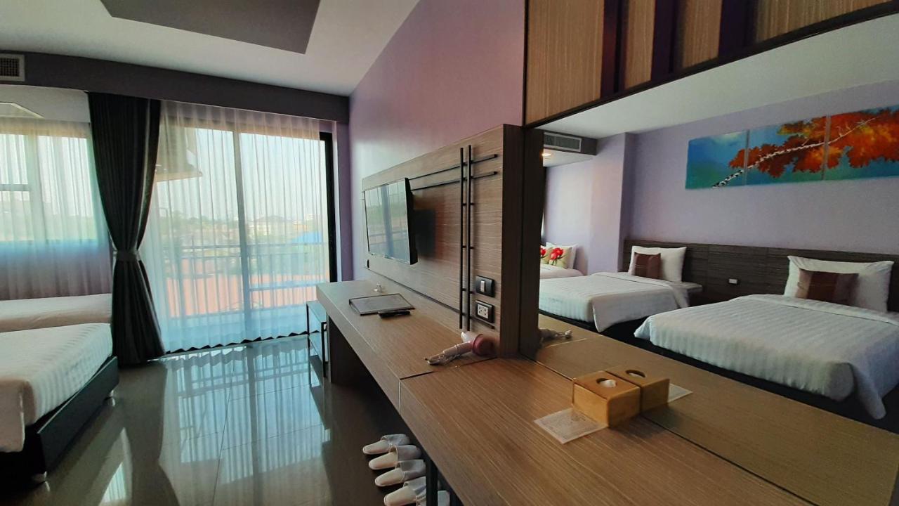 Resort Lakkhana Poolside Pattaya
