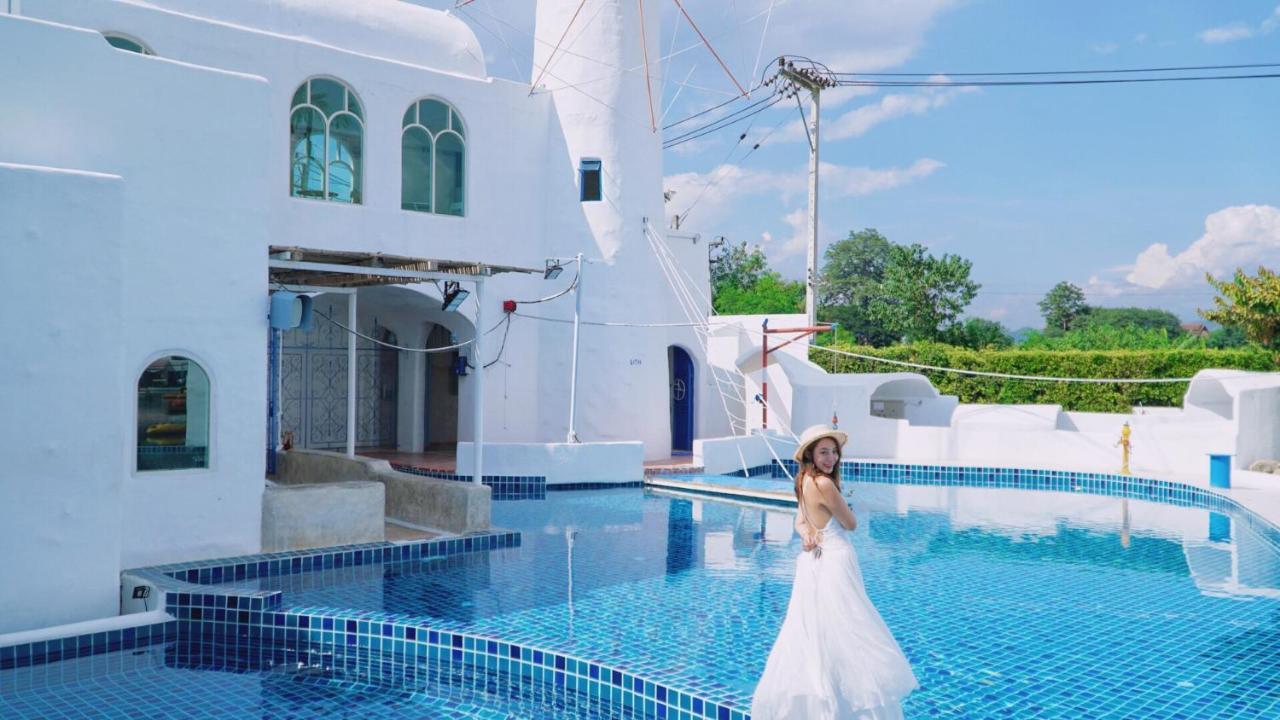 Resort The Oia 5*