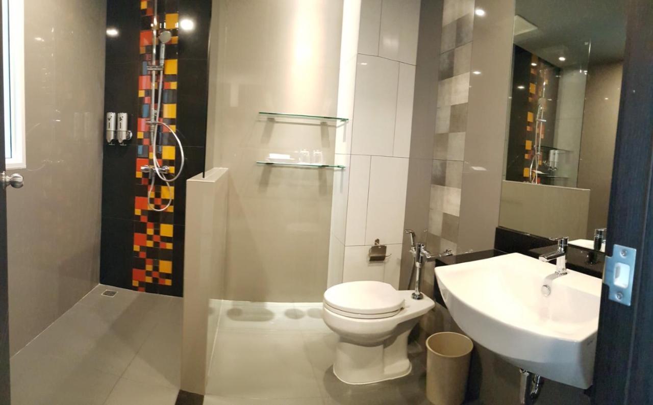 Lakkhana Poolside 4*