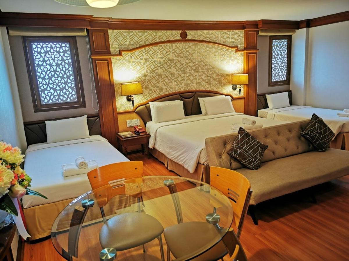 Hotel Sakol 3*