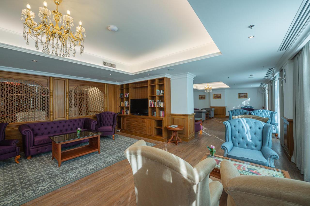 Hotel The Empress Premier - Sha Extra Chiang Mai