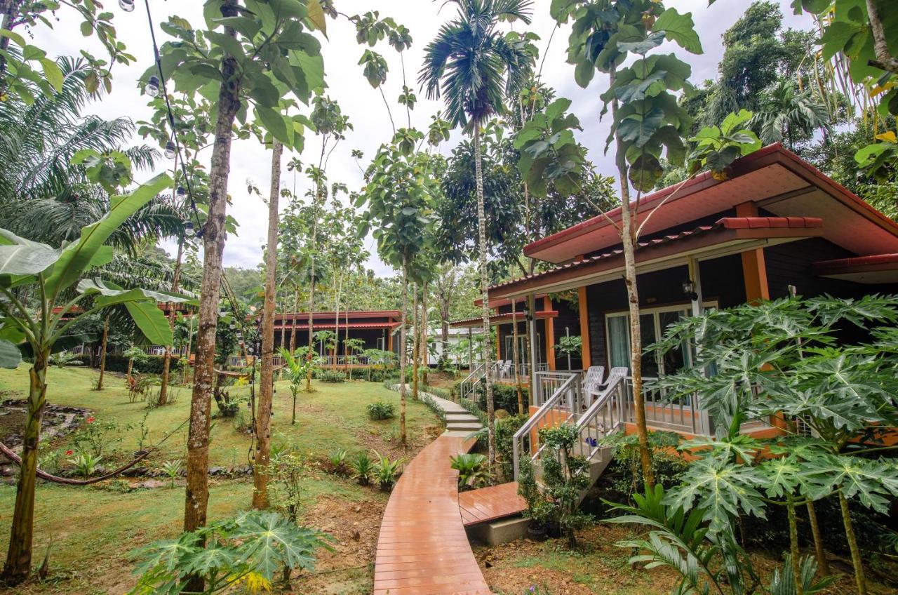 Resort Khum Maikaew