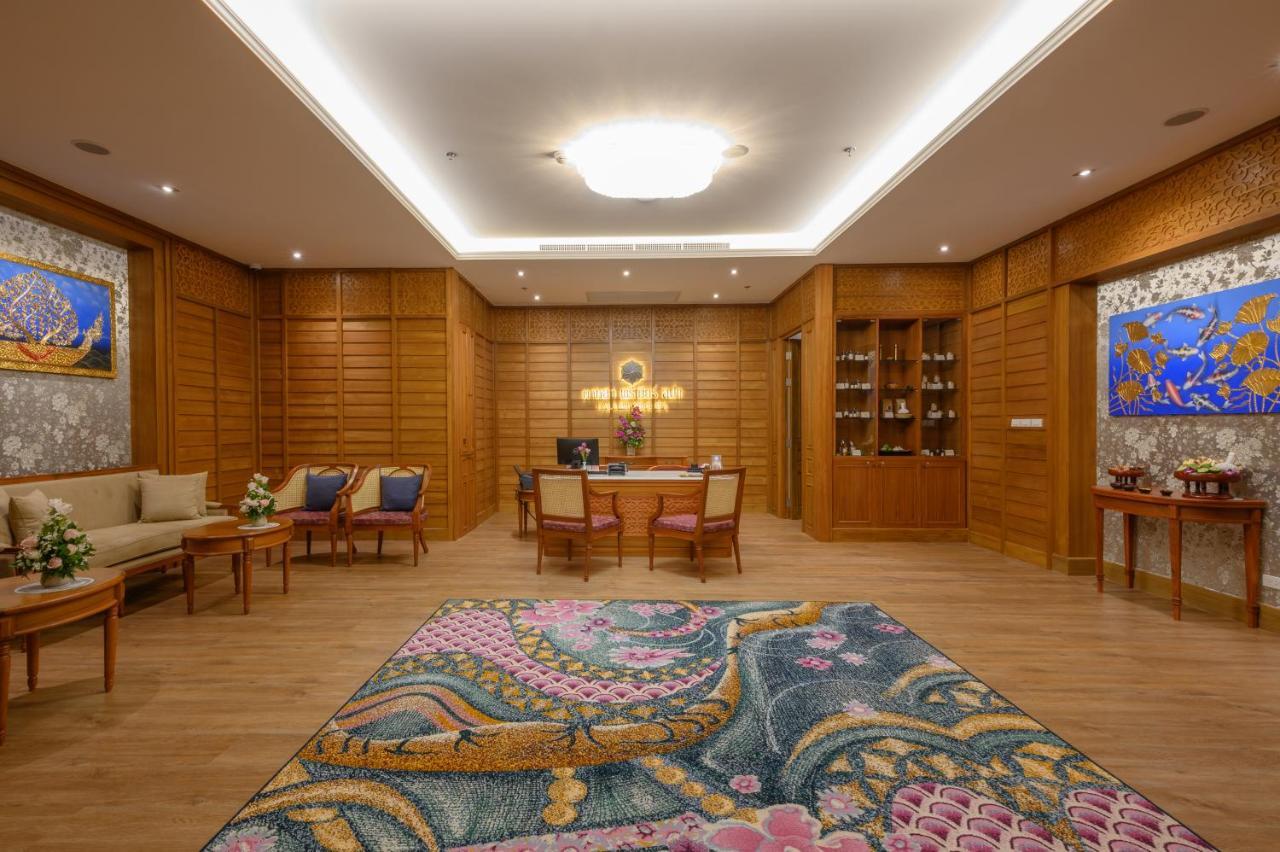 Hotel The Empress Premier - Sha Extra Chiang Mai