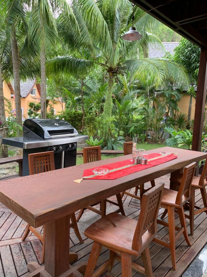 Halfmoon House * Koh Chang