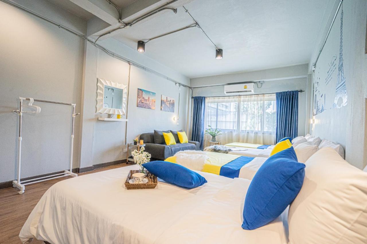 Warm Casa Chiangmai Albergue