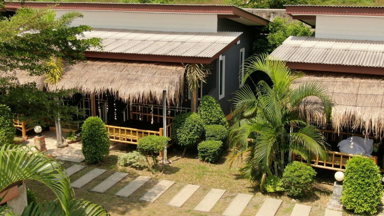 Popular Lanta Resort