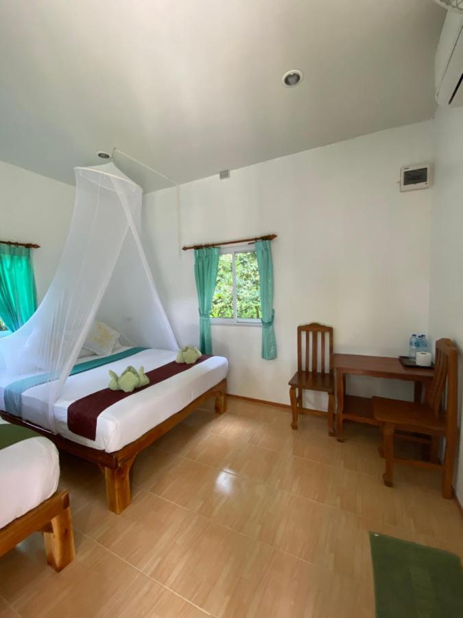 Khaosok Bamboo Huts Resort