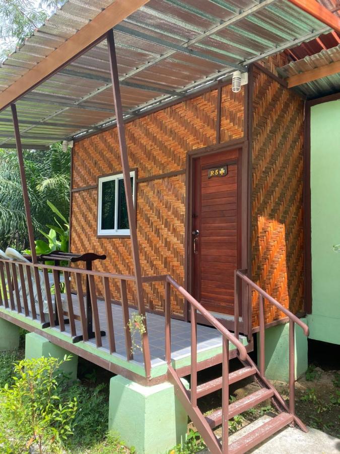 Resort Khaosok Bamboo Huts