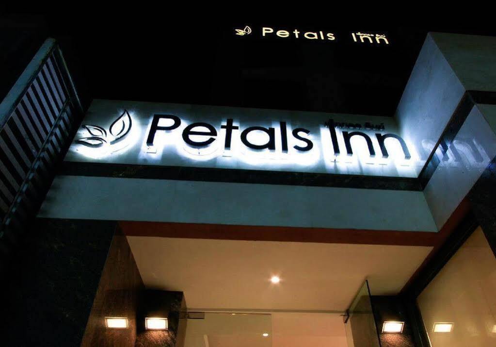 Petals 3* Banguecoque