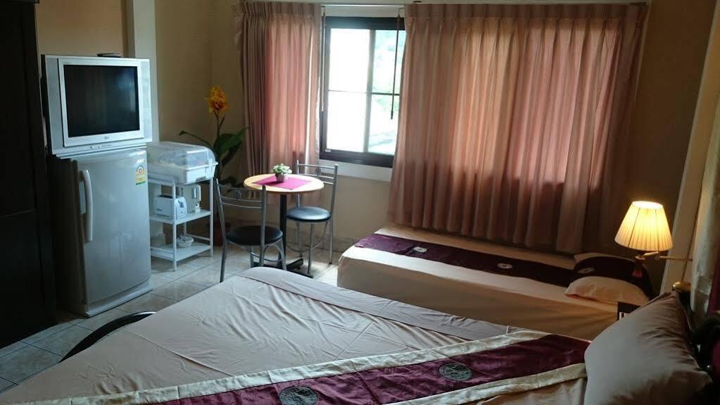 Bellmans Restaurant & Guest house Karon