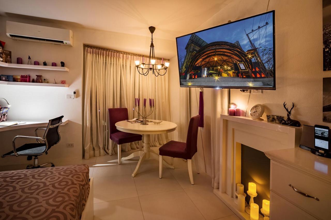 Club Replay Apartment