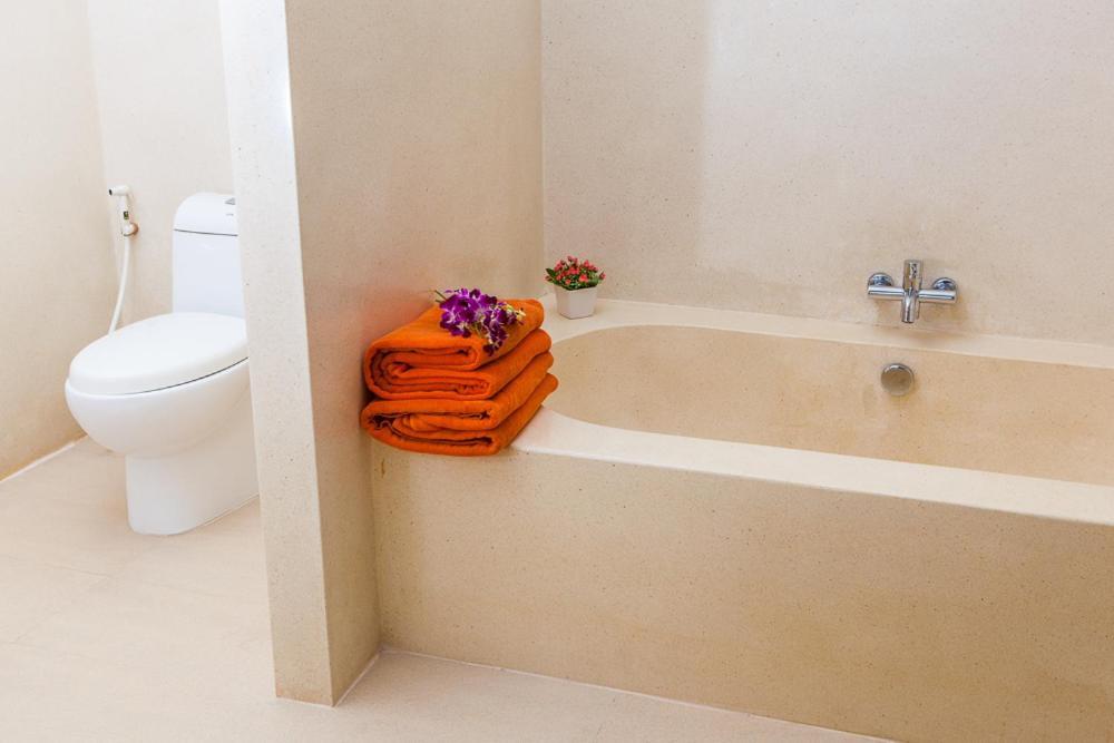 Villa Sapphire Laem Set Beach