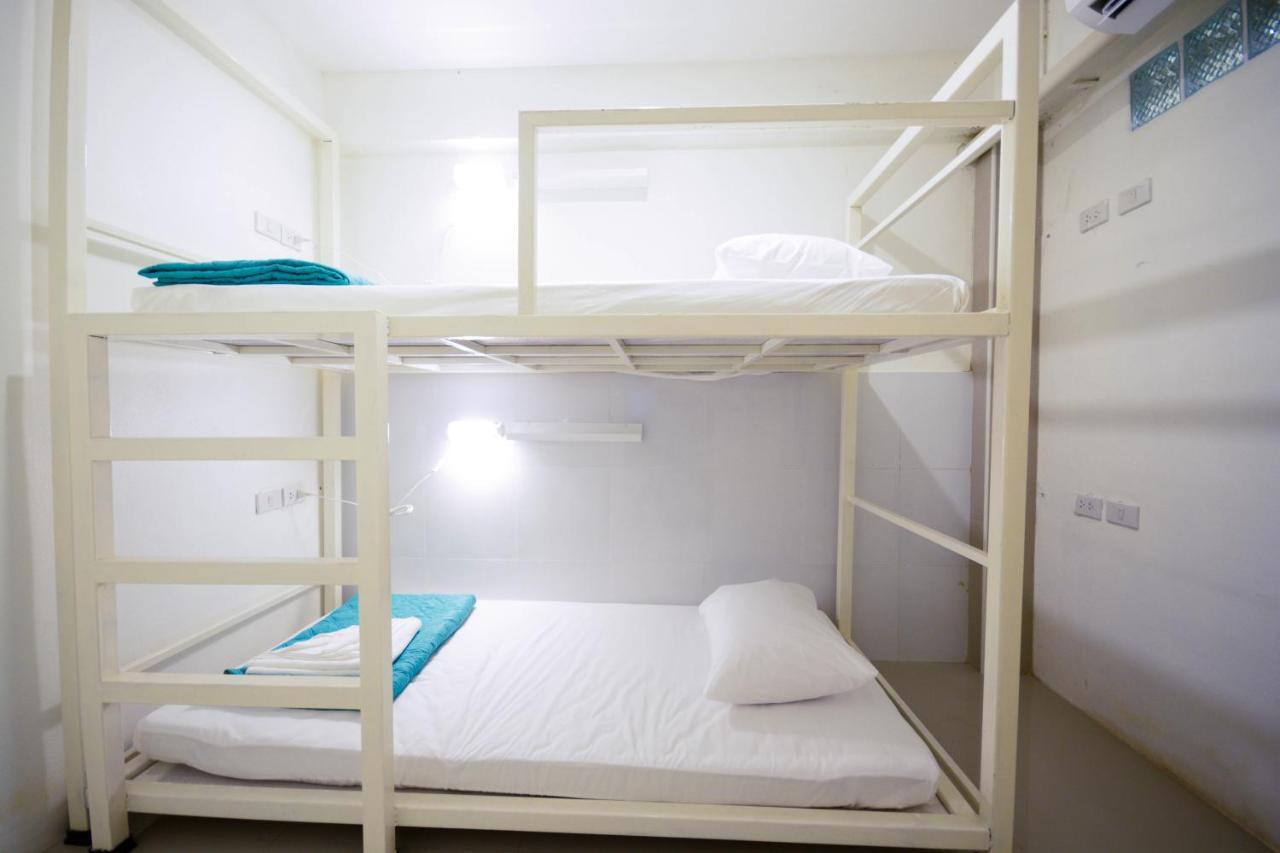 Irest Seafront Hostel Ao Nang