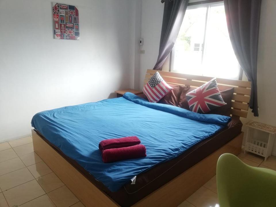 Indy Hostel *