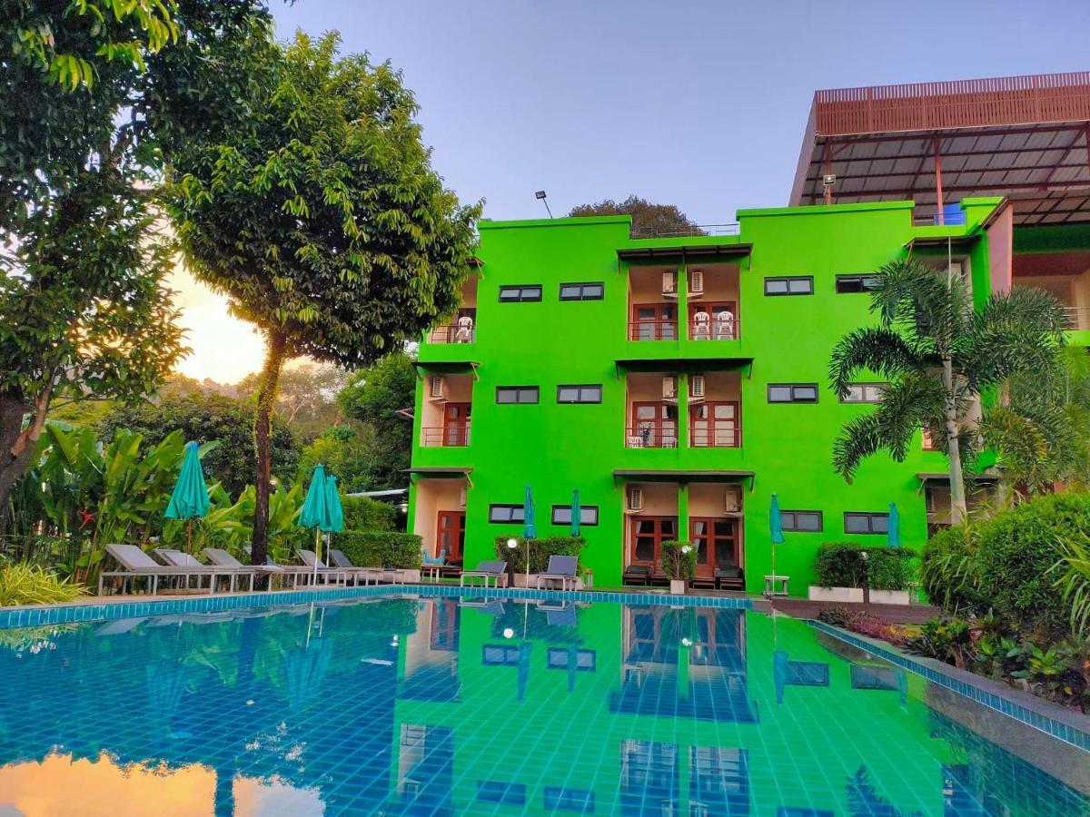Morakot Lanta