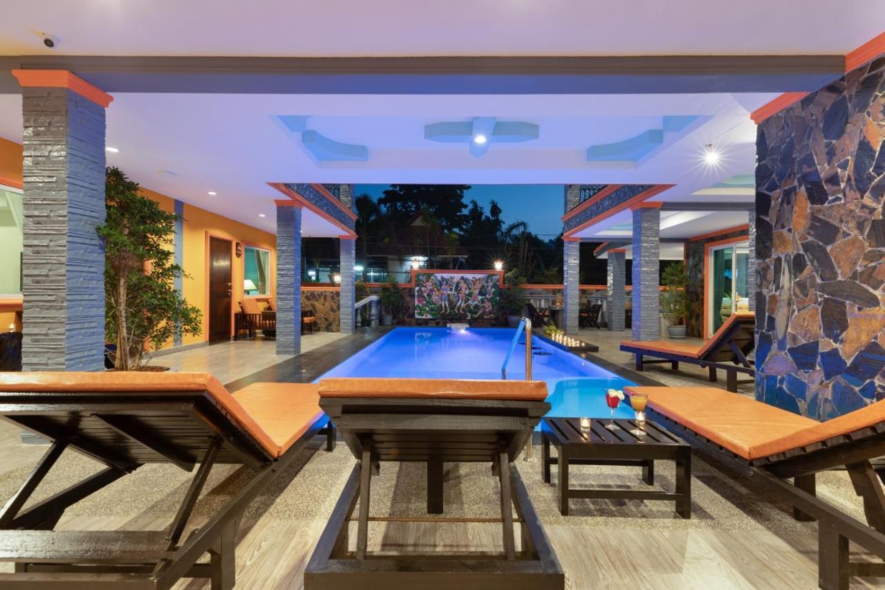 Chateau De Resort 3*