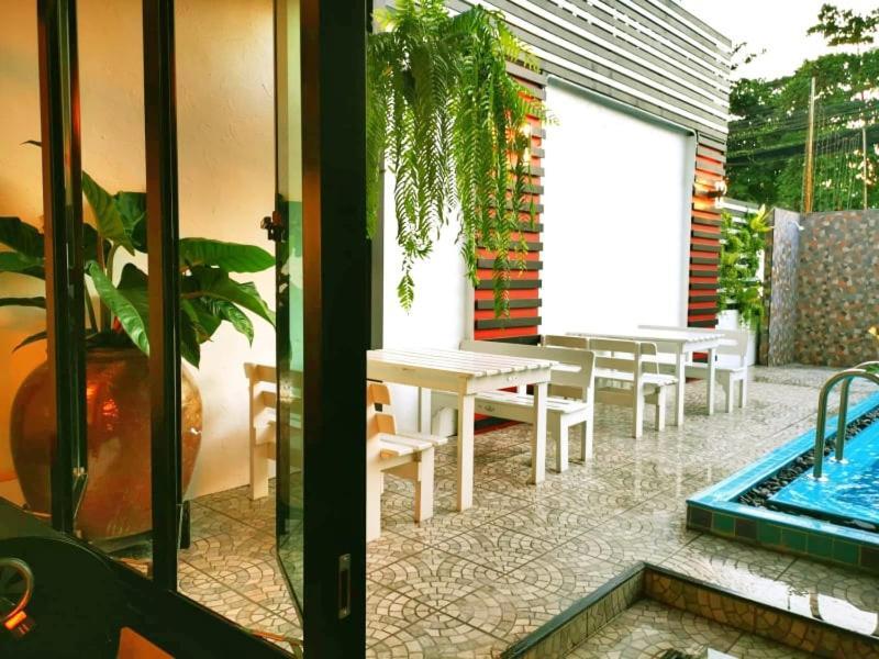 Gallery House Inn 4*