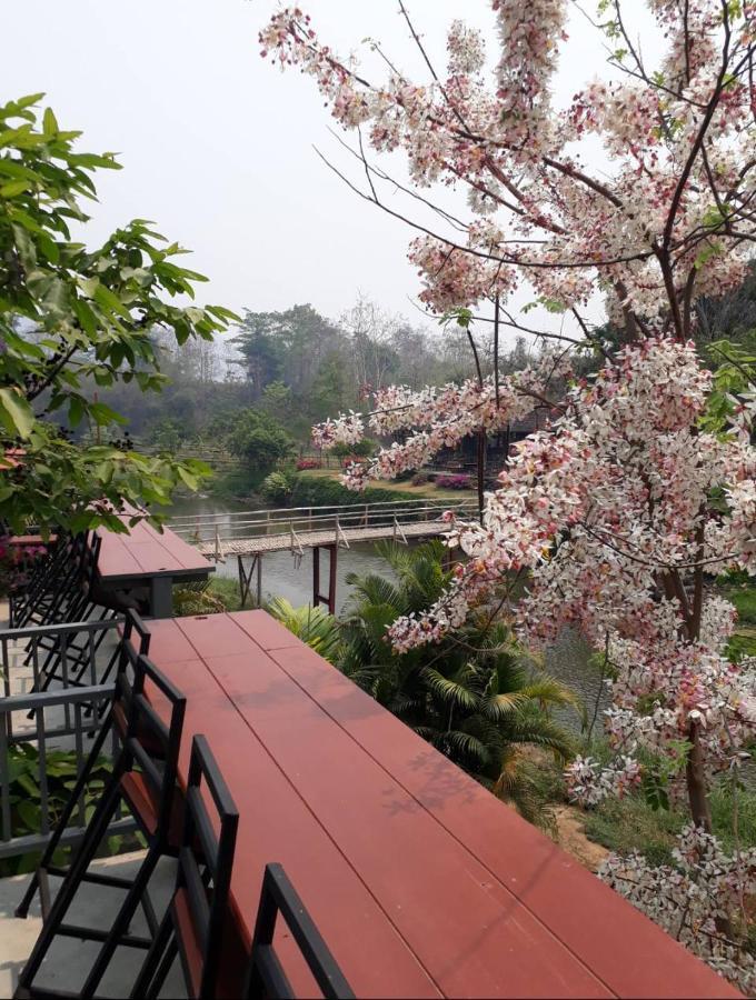 Loess Resort 3*