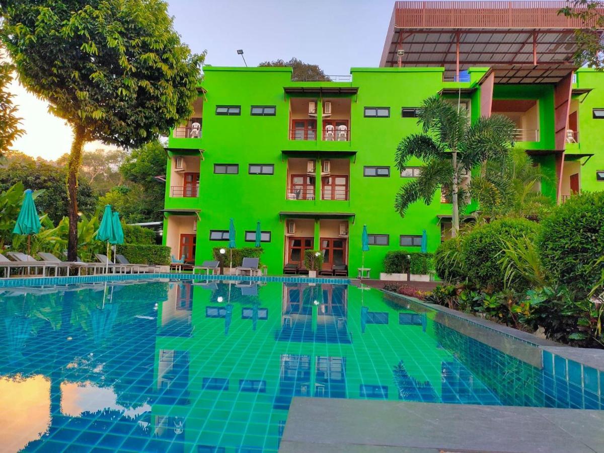 Resort Morakot Lanta 3*