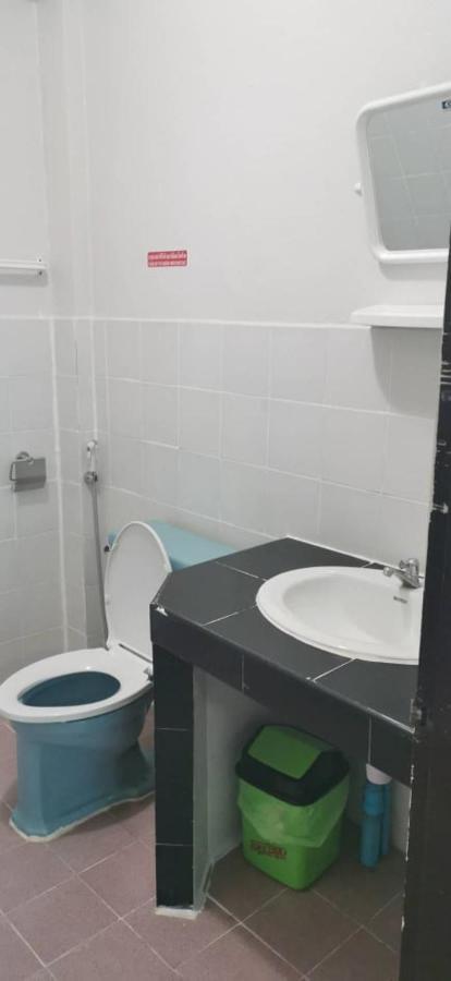 Richmond Sports Bar And Guest house *