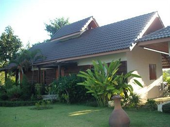 Resort Ban Chomna Chiang Rai