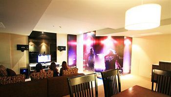 Hotel Golden Crown Grand