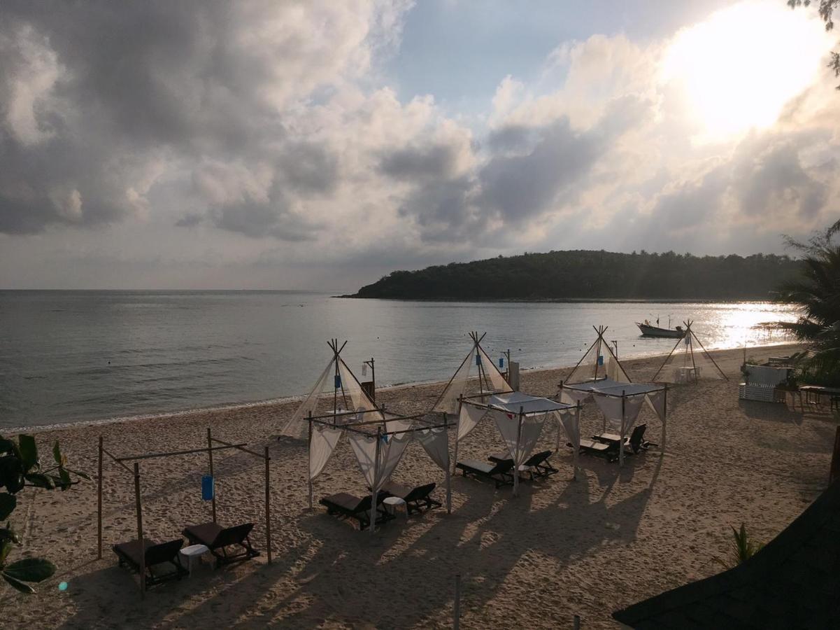 Resort Al's Laemson