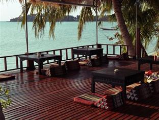 Resort Alcove