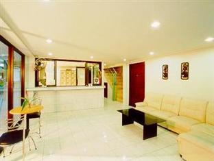Welcome @ Karon Beach. Single From Only 500 Baht Casa de hóspedes 2*
