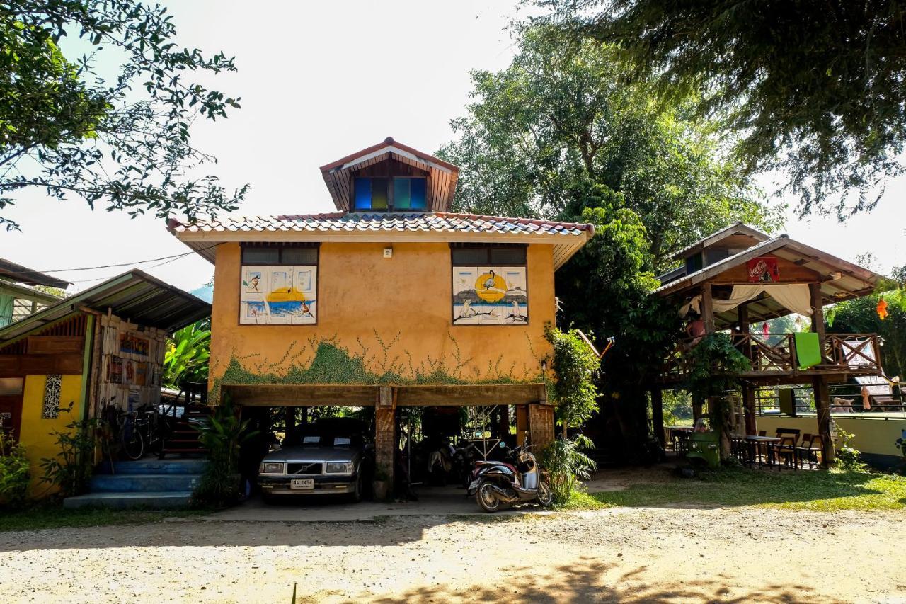 Guest house Sawasdeepai River