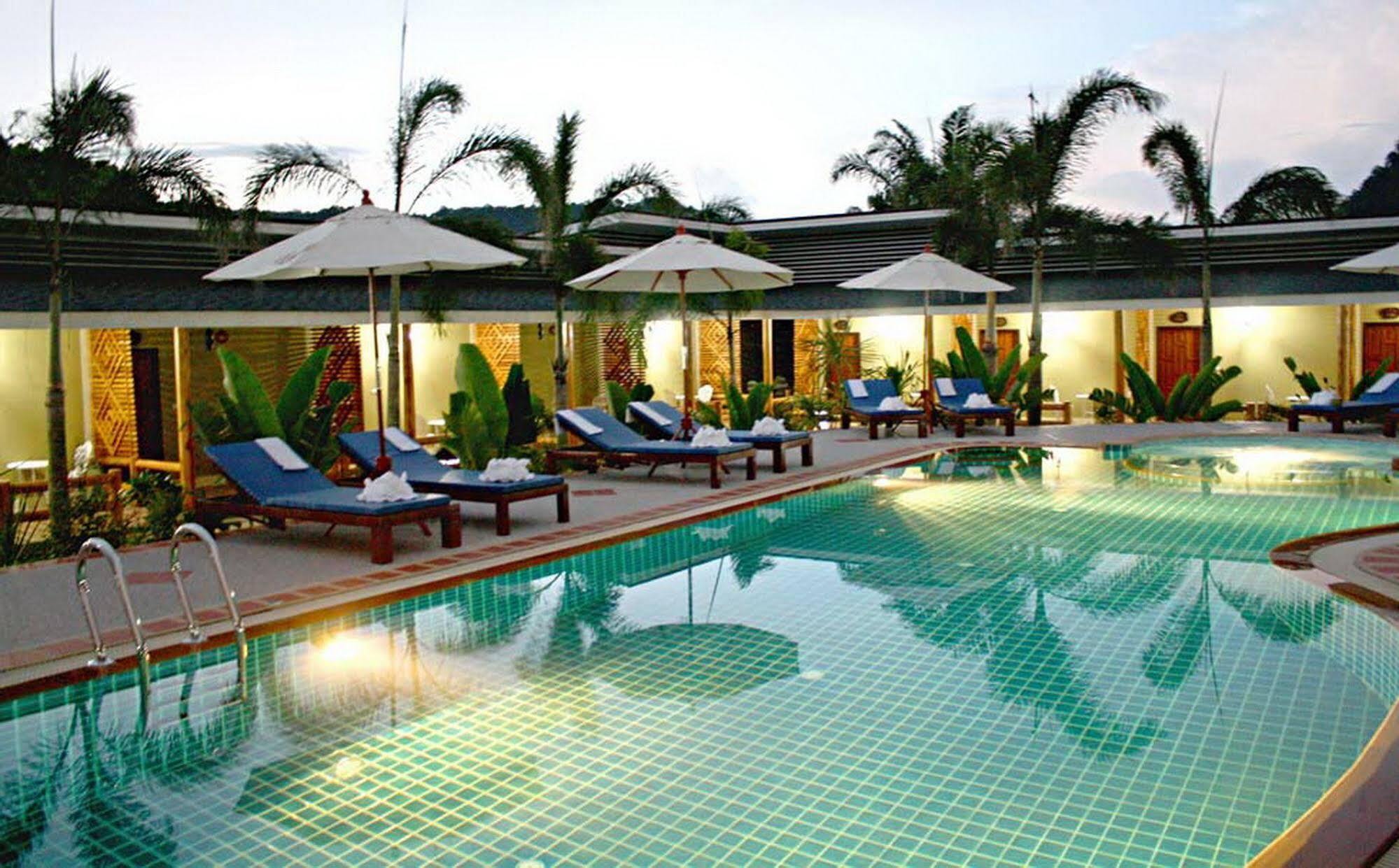 Phuvara Boutique Aonang 3*