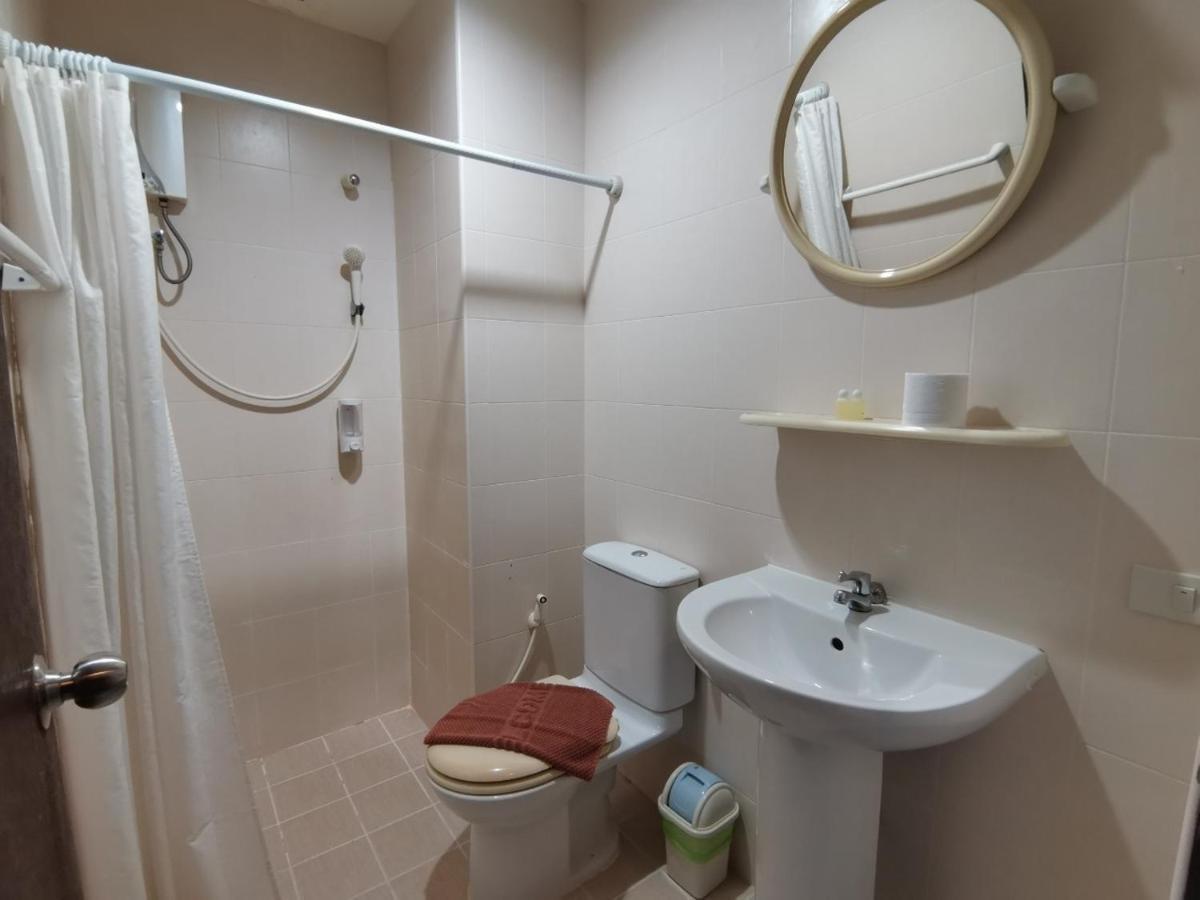 Hotel Oyo 616 Bonita House Samui 2*