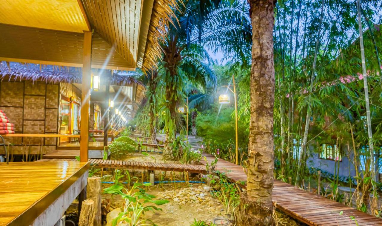Guest house Baan Suan 2*