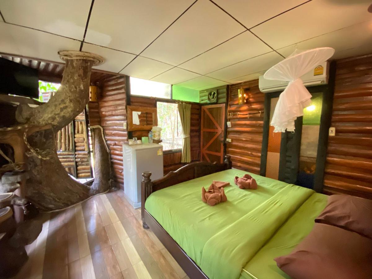 Khao Sok Tree House