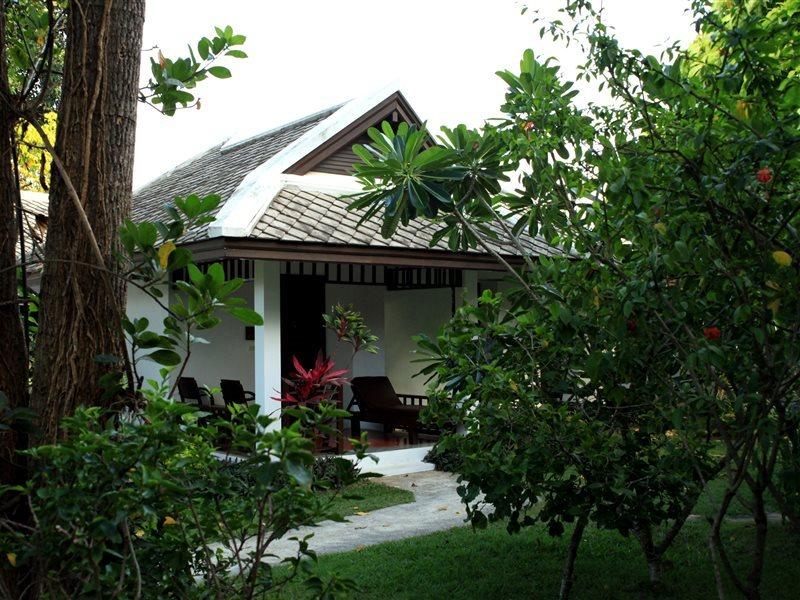 The Hive Resort 3*