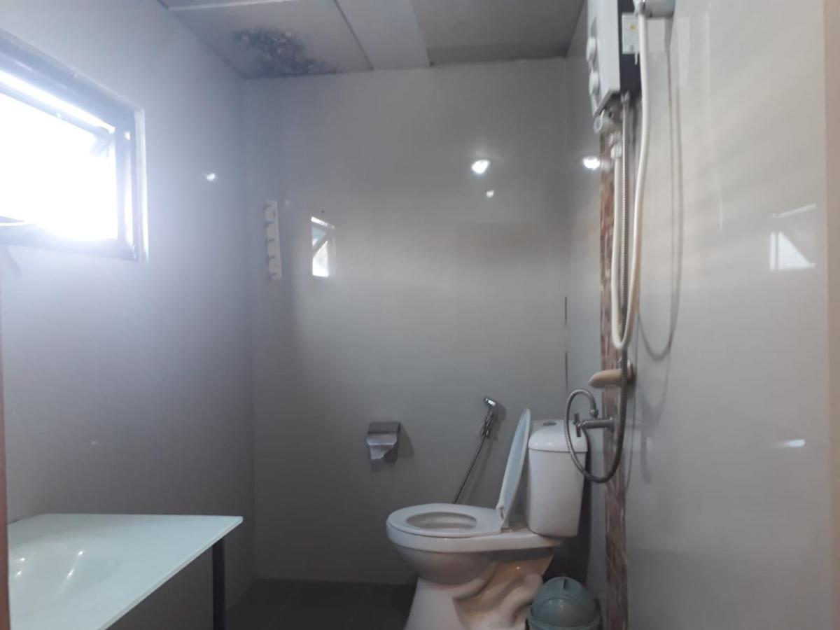 New Pind Balluchi Hotel