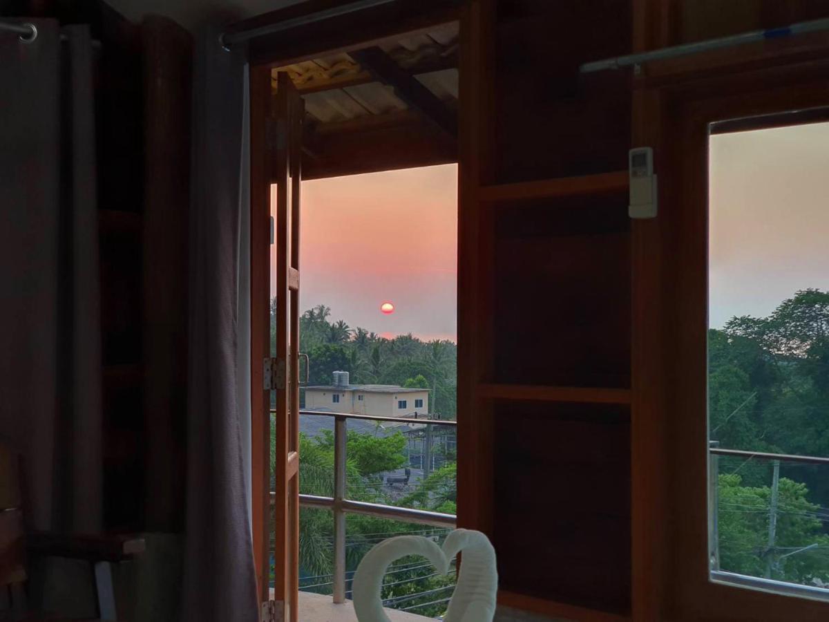 Life Ko Tao