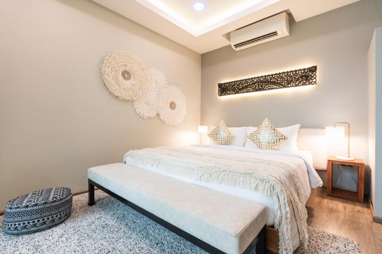 Zee Luxury Boutique Hotel Hinkong