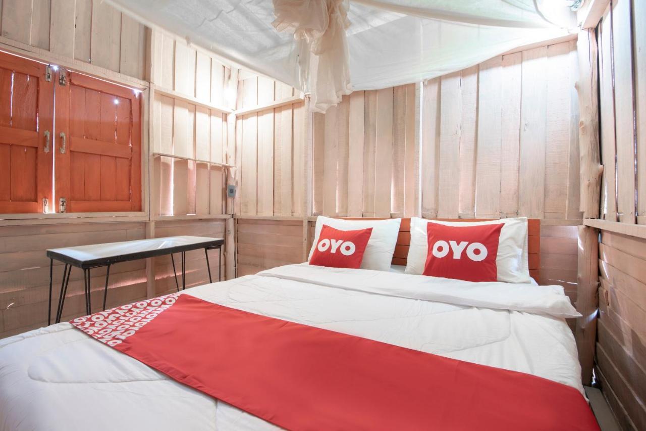 Hotel Oyo 693 Tree House