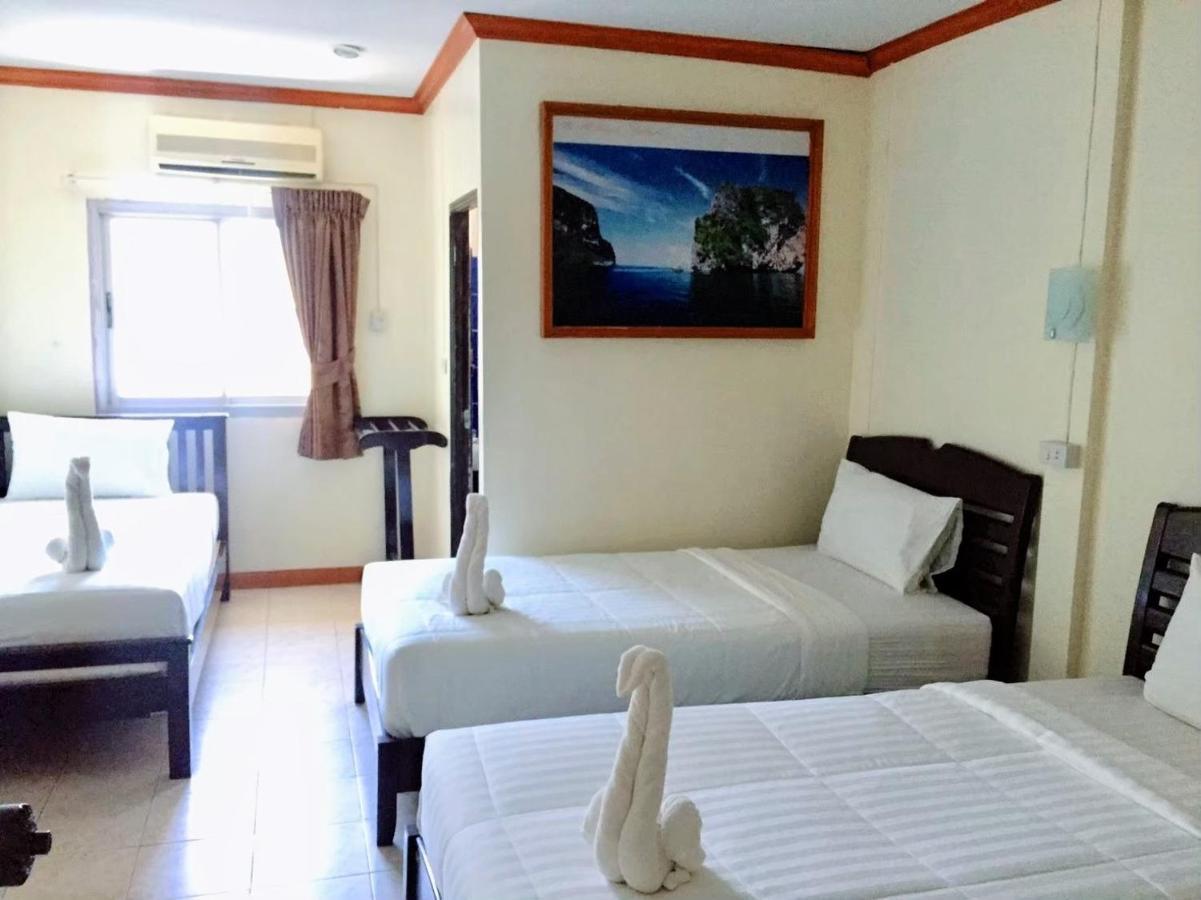 Golden Bee Hotel 3*