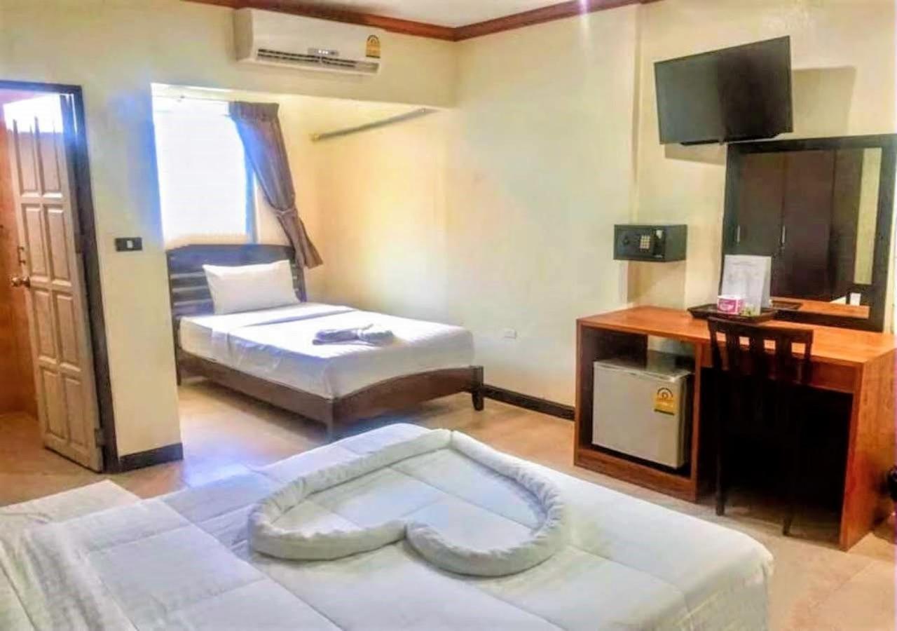 Hotel Golden Bee