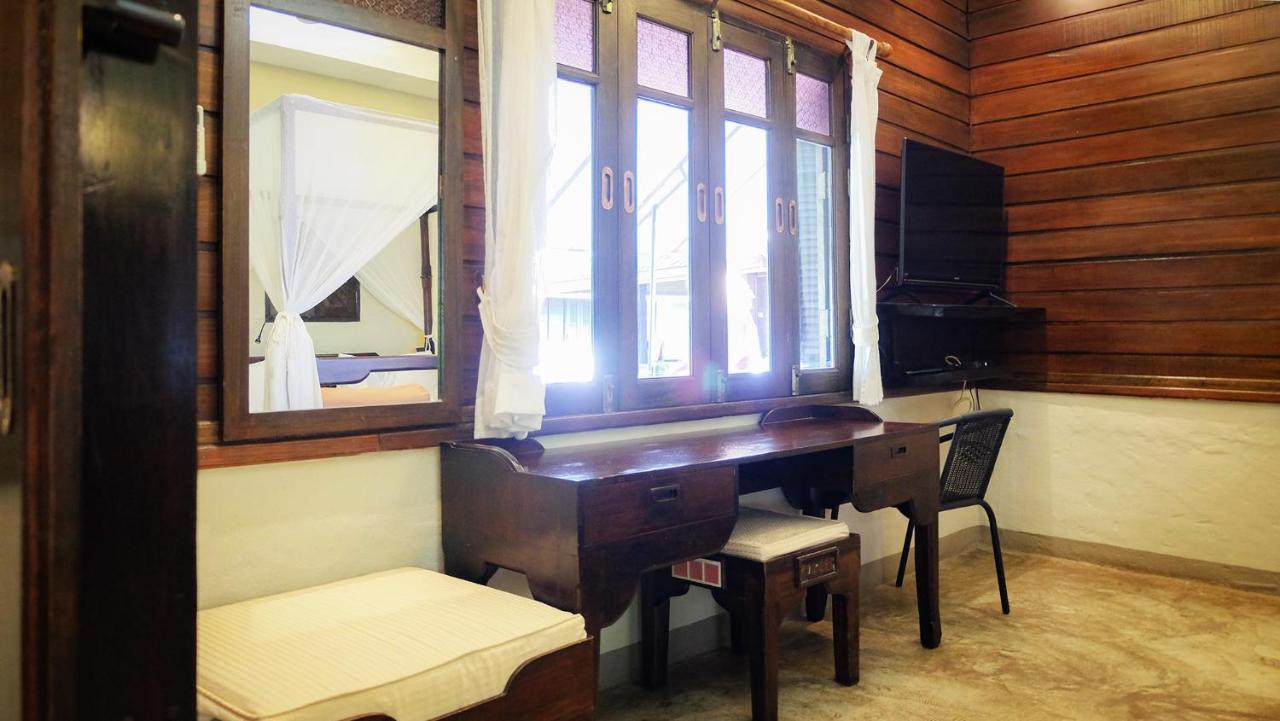 River Corner Resort Pai
