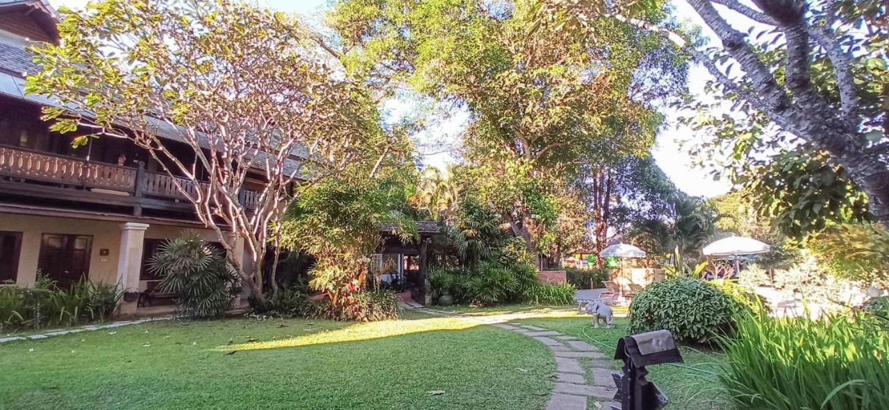 River Corner Resort Pai