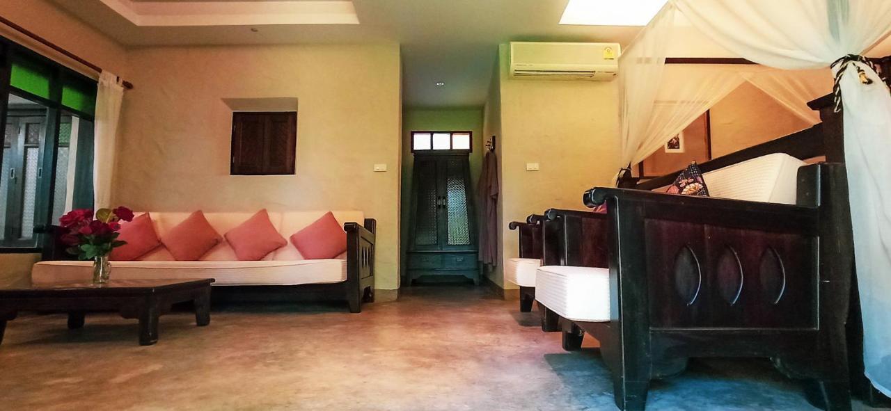 River Corner Resort 4*