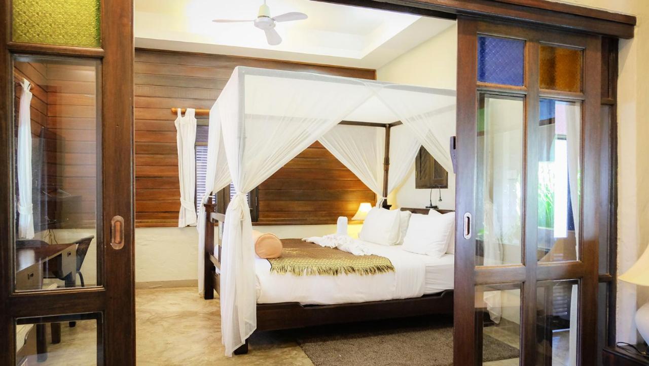 River Corner Resort 4*